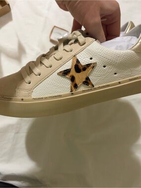 Mi.iM leopard star sneakers 7  NWT